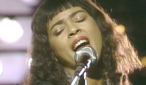 Irene Cara: Πέθανε η τραγουδίστρια του Fame και του Flashdance