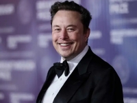Elon Musk: Η τεχνητή νοημοσύνη είναι καλύτερη από τους γιατρούς