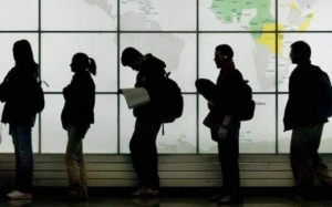 Eurostat: Αυξήθηκαν οι Ελληνες που ζουν σε άλλες χώρες της Ε.Ε.