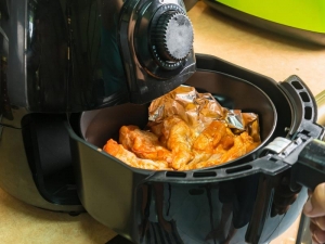 Air Fryers: Τι συμβαίνει και ανακαλούνται