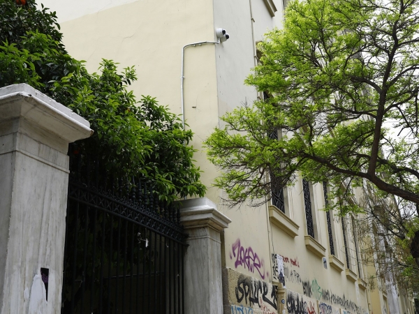 Κάμερες στο ιστορικό κτίριο του Πολυτεχνείου – Το ΕΜΠ δεν «πτοείται» από τους βανδαλισμούς