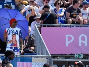 Snoop Dogg: Από λαμπαδηδρόμος της ολυμπιακής φλόγας, «τσιρλίντερ» των Αμερικανών αθλητών