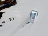 Βρέθηκε «πόρτα» στην Ανταρκτική μέσω Google Maps