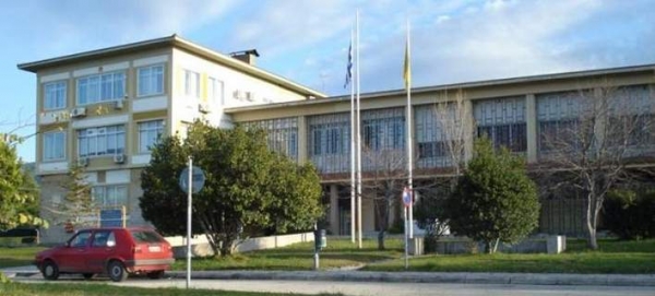 Φοιτητές του Πανεπιστημίου Πατρών καταγγέλλουν καθηγήτρια για καψόνια