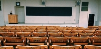 Τα πρώτα αγγλόφωνα τμήματα σε ελληνικά πανεπιστήμια
