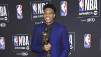 MVP του NBA ο Γιάννης Αντετοκούνμπο!(video)