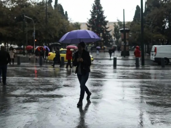 Προ των πυλών δύο νέα διαδοχικά κύματα κακοκαιρίας - Πού θα πέσουν ισχυρές βροχές και καταιγίδες