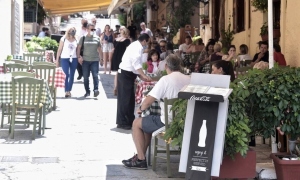 Πρεμιέρα για νέα μέτρα σε εστίαση, διασκέδαση – Ολα όσα πρέπει να ξέρετε