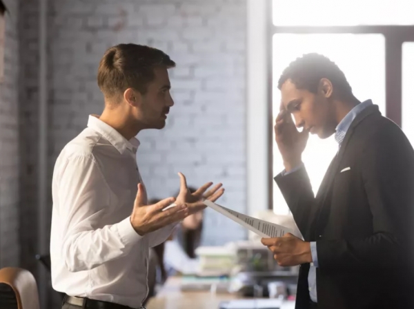Εργοδότες vs Eργαζόμενοι: Ποιος κερδίζει στην αντιπαράθεση στη μάχη για την ισορροπία μεταξύ ζωής και δουλειάς;