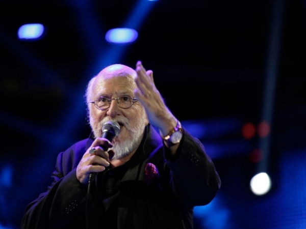 Στο νοσοκομείο ο Διονύσης Σαββόπουλος