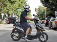 Αν έχεις δίπλωμα για αυτοκίνητο, θα μπορείς να οδηγείς και μοτοσικλέτα μέχρι 125 κ.εκ.