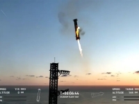 Η SpaceX έγραψε ιστορία: «Έπιασε» το Super Heavy Booster και το Staship επέστρεψε άθικτο στη Γη!