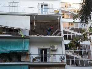 Έκρηξη στους Αμπελόκηπους: Ανασύρθηκε νεκρός ένας άνδρας - Μία τραυματίας