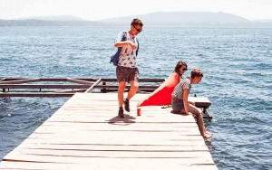 Τα χρήματα παρακινούν περισσότερο τους ενήλικες από τους εφήβους