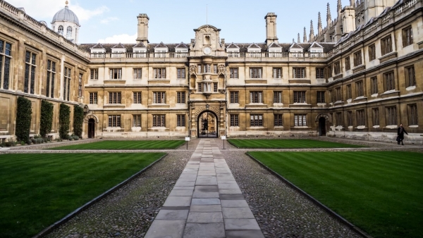 Άνοιξαν οι αιτήσεις για τις Gates Cambridge Scholarships