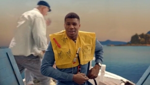 Η νέα φοβερή διαφήμιση του Γιάννη Αντετοκούνμπο