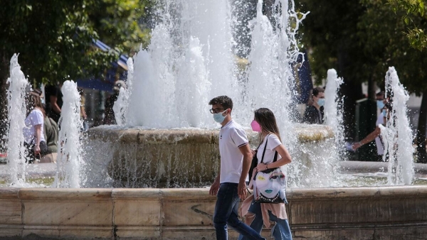 Προπληρωμένη κάρτα 150 ευρώ για κάθε νέο που θα εμβολιαστεί κατά του κορονοϊού