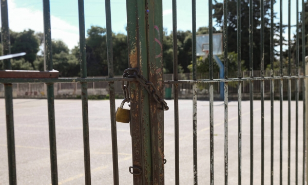 Κλειστά σχολεία έως τις 10 Μαΐου