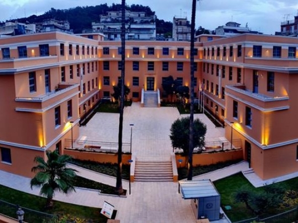 Ωρα για πειράματα στο νέο Δημαρχείο της Πάτρας που φιλοξενεί τη «Βραδιά του Ερευνητή»