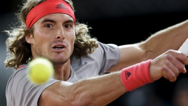 Παγκόσμιος Τσιτσιπάς: Νίκησε τον Ναδάλ και προκρίθηκε στον τελικό