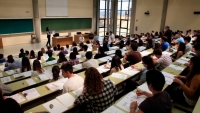 Η λίστα με τα 74 τμήματα των ΑΕΙ που χαρίζουν απευθείας τίτλο σπουδών μεταπτυχιακού επιπέδου!