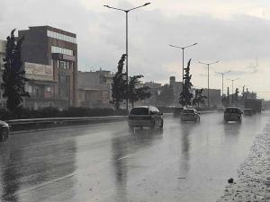 Ισχυρή καταιγίδα χτυπά στην Αττική - Οι περιοχές με τα πιο έντονα φαινόμενα