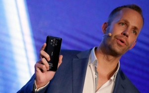 Η Nokia παρουσίασε το πρώτο smartphone με πέντε κάμερες