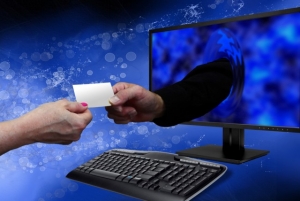 Έτσι θα αποφύγετε τις online αγορές... μαϊμούδων!