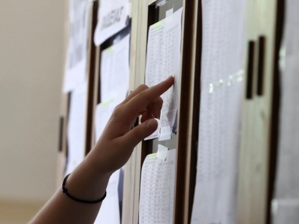 Πανελλήνιες 2025: Ανακοινώθηκαν οι βαθμολογίες - Πού θα δείτε τα αποτελέσματα