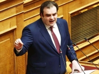 Οριστικά εκτός πανεπιστημίων 333.795 αιώνιοι φοιτητές: Επιμένει στη διαγραφή ο υπουργός Παιδείας