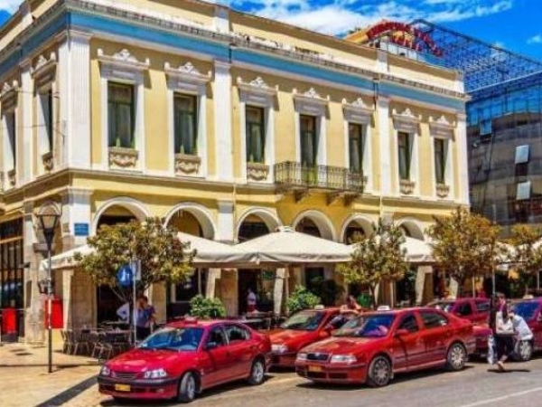 Πάτρα: Καταργείται η πιάτσα ταξί στην πλ. Γεωργίου – Πού θα λειτουργεί η νέα
