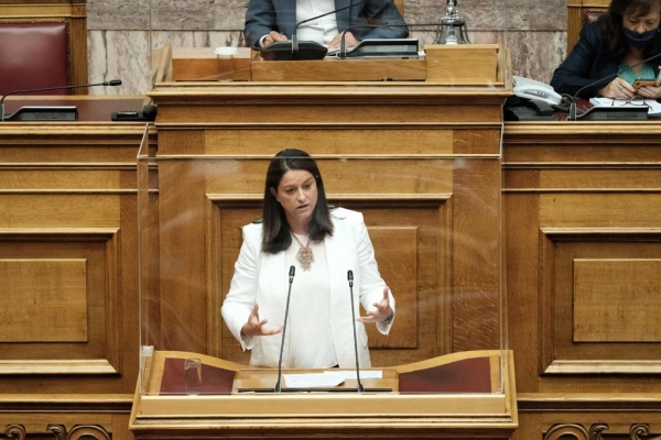 Νίκη Κεραμέως στην Ολομέλεια της Βουλής: «Οφέλη για φοιτητές, πανεπιστημιακούς, πολίτες από το νόμο-πλαίσιο, που παρέχει περισσότερες δυνατότητες από ποτέ»
