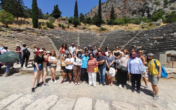 Ξένοι φοιτητές σε… εντατικά της νεοελληνικής γλώσσας – Από τις Μυκήνες στην Αρχαία Αγορά