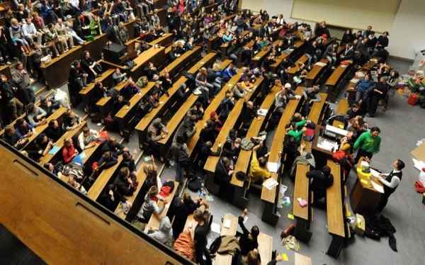ΡΥΘΜΙΣΗ: Υποχρεωτικά τα test COVID για τη συμμετοχή φοιτητών &amp; σπουδαστών στα δια ζώσης μαθήματα και εξετάσεις