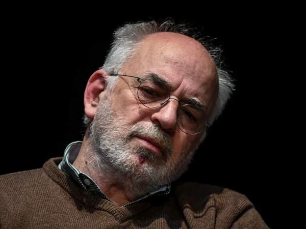«Εφυγε» ο καθηγητής που έκανε πραγματικότητα το ανοιχτό Πανεπιστήμιο