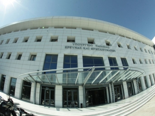 179.225 οι αριστούχοι μαθητές στο Γυμνάσιο (18,5 – 20) και Λύκειο (18,1 – 20), σε σύνολο μαθητών 680.000 κατά το σχ. έτος 2023-24