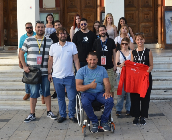 To Prosvasis Diadromes στην Πάτρα κάνει την διαφορά για τα άτομα με κινητικές αναπηρίες