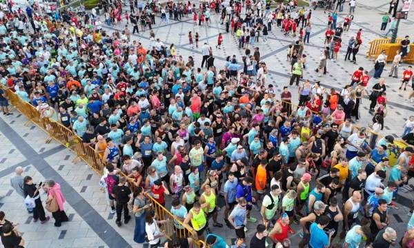 Πάτρα: Ρεκόρ συμμετοχών στον 5ο Νυχτερινό Ημιμαραθώνιο «Φάνης Τσιμιγκάτος»