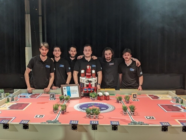 Η Φοιτητική Ομάδα Hyperion Robotics Πανεπιστημίου Δυτικής Μακεδονίας απέσπασε το βραβείο “Team Prize” στον Ευρωπαϊκό Διαγωνισμό Ρομποτικής Eurobot 2024