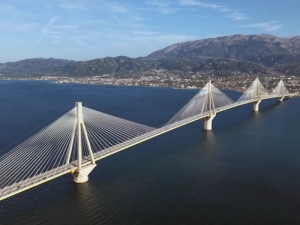 Στo άδυτo της γέφυρας Ρίου-Αντιρρίου