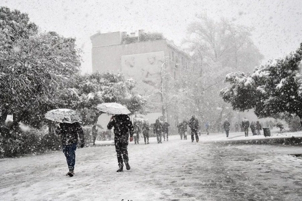 Έκτακτο δελτίο επιδείνωσης του καιρού: Χιόνια και στην Αττική: Έρχεται η κακοκαιρία Barbara