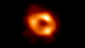 Διάστημα: Μεγάλη μαύρη τρύπα στην καρδιά του γαλαξία μας «φωτογραφήθηκε» για 1η φορά