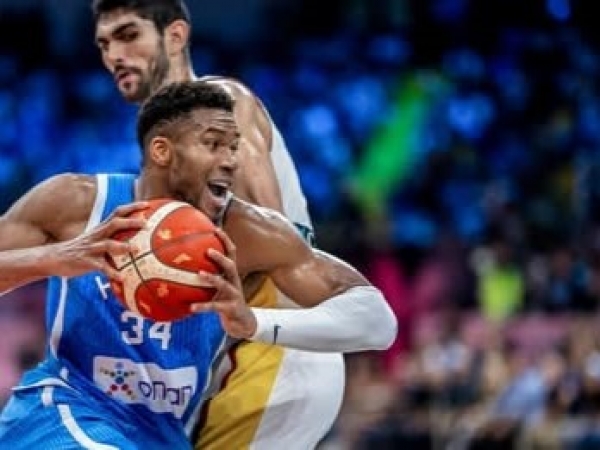 Eurobasket 2025: Η Εθνική υπέταξε τους Ισπανούς με 90-86