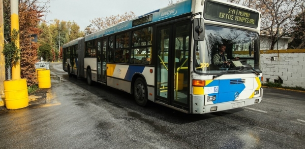 Απεργία: Χωρίς λεωφορεία, τρόλεϊ, τρένα, προαστιακό και πλοία - «Παραλύει» η χώρα