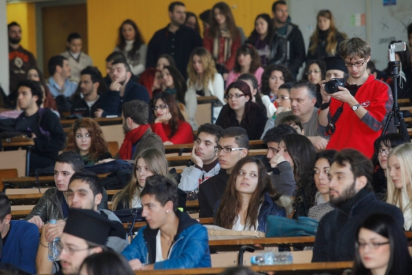 ΙΚΥ: Καθυστέρηση υποβολής αιτήσεων για προπτυχιακές υποτροφίες ΕΚΟ 2017/18